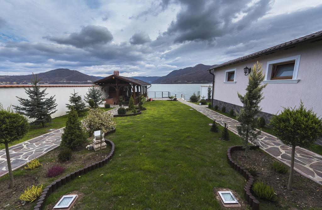 Hotel Casa Andrei Orşova Exterior foto