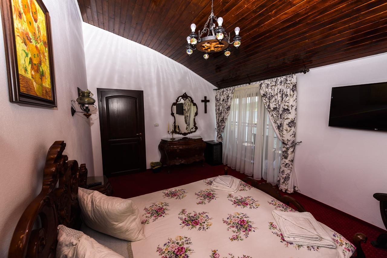 Hotel Casa Andrei Orşova Exterior foto
