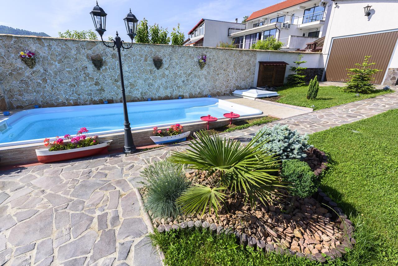 Hotel Casa Andrei Orşova Exterior foto